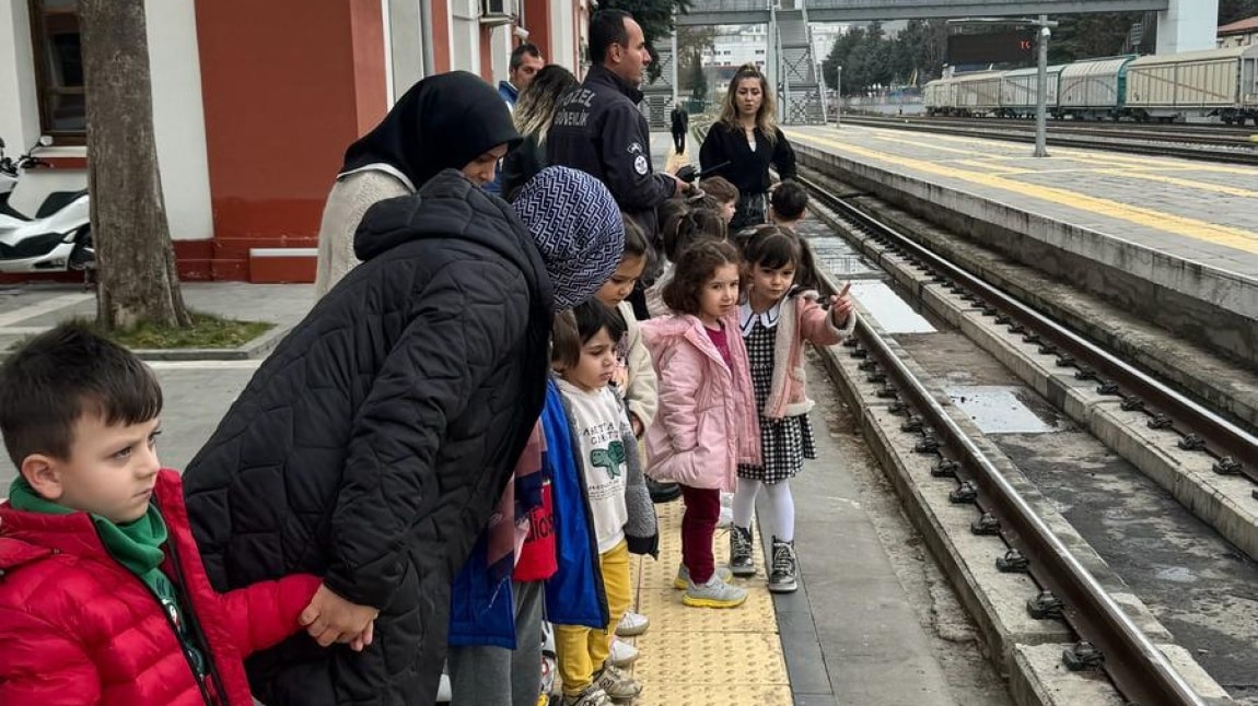 AMASYA'YI YAŞIYORUM PROJESİ KAPSAMINDA TREN GARI GEZİSİ